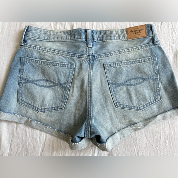 Abercrombie & Fitch Denim Blue Jeans Shorts - Picture 3 of 3